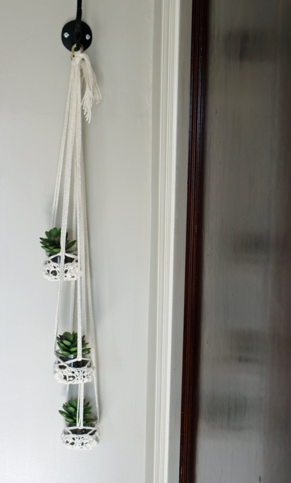 knit hanging planter Upcycled Hand Knit Hanging Planter – MollyauContraire